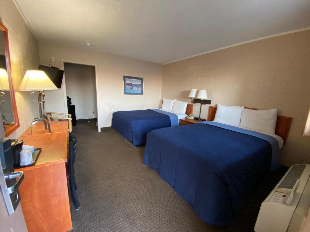 Regency Inn Dodge City Exterior foto