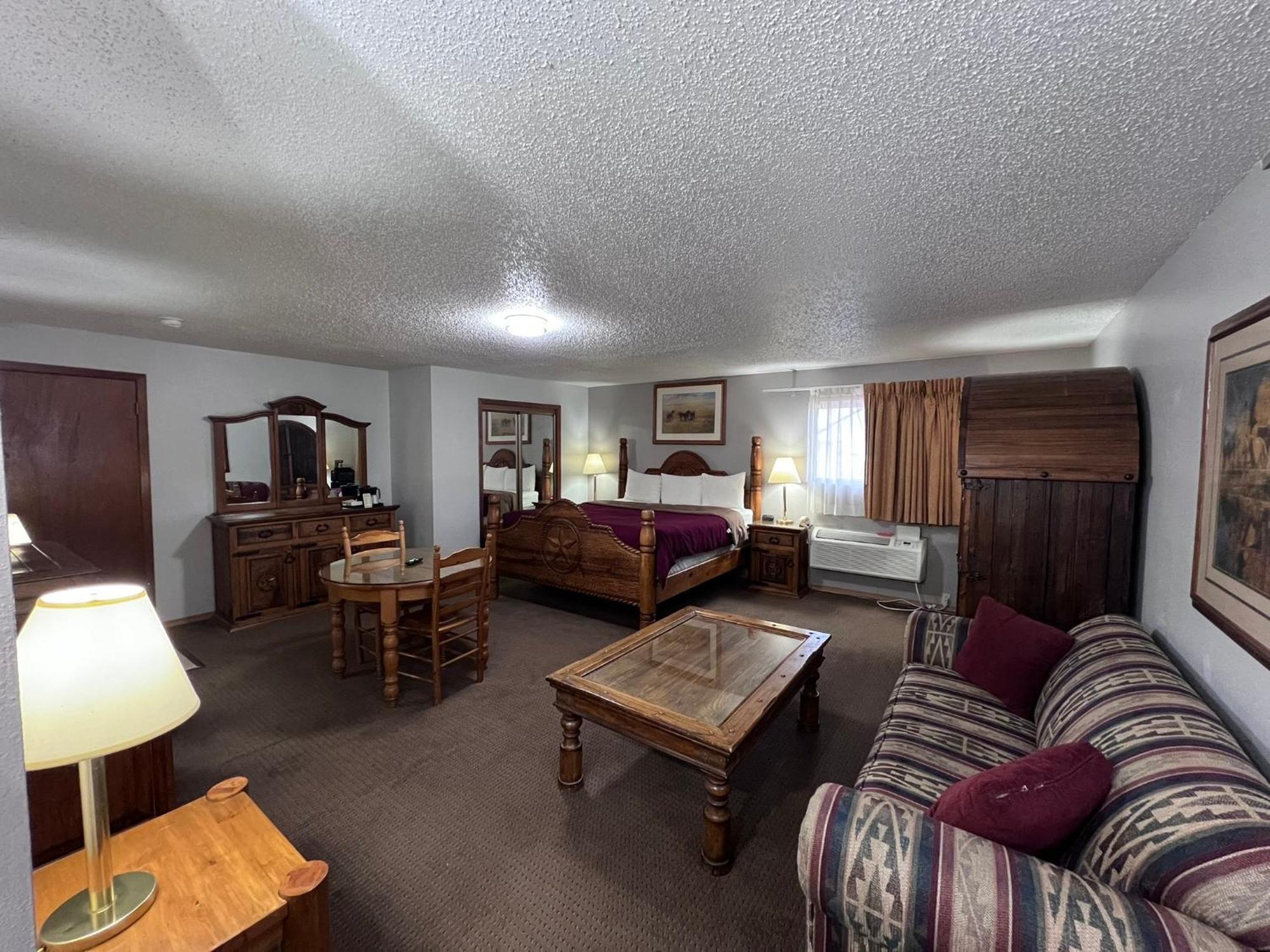 Regency Inn Dodge City Exterior foto